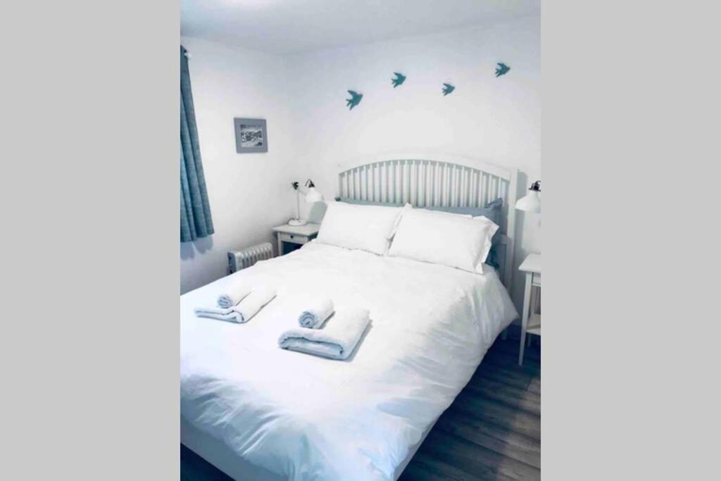 גלוואיי Fuchsia Apartment Tranquil Modern Seaside Apartment On The Wild Atlantic Way מראה חיצוני תמונה